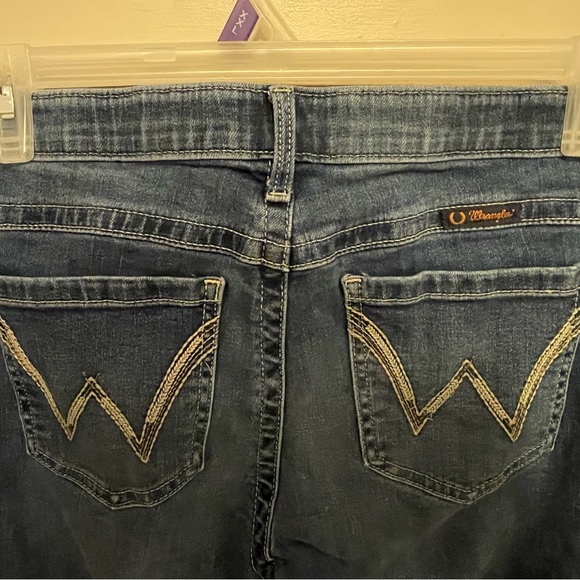 Wrangler Jeans - Picture 2 of 3